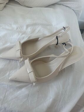 Zara Cream Pointed Toe Slingback Heels with Bow Detail
